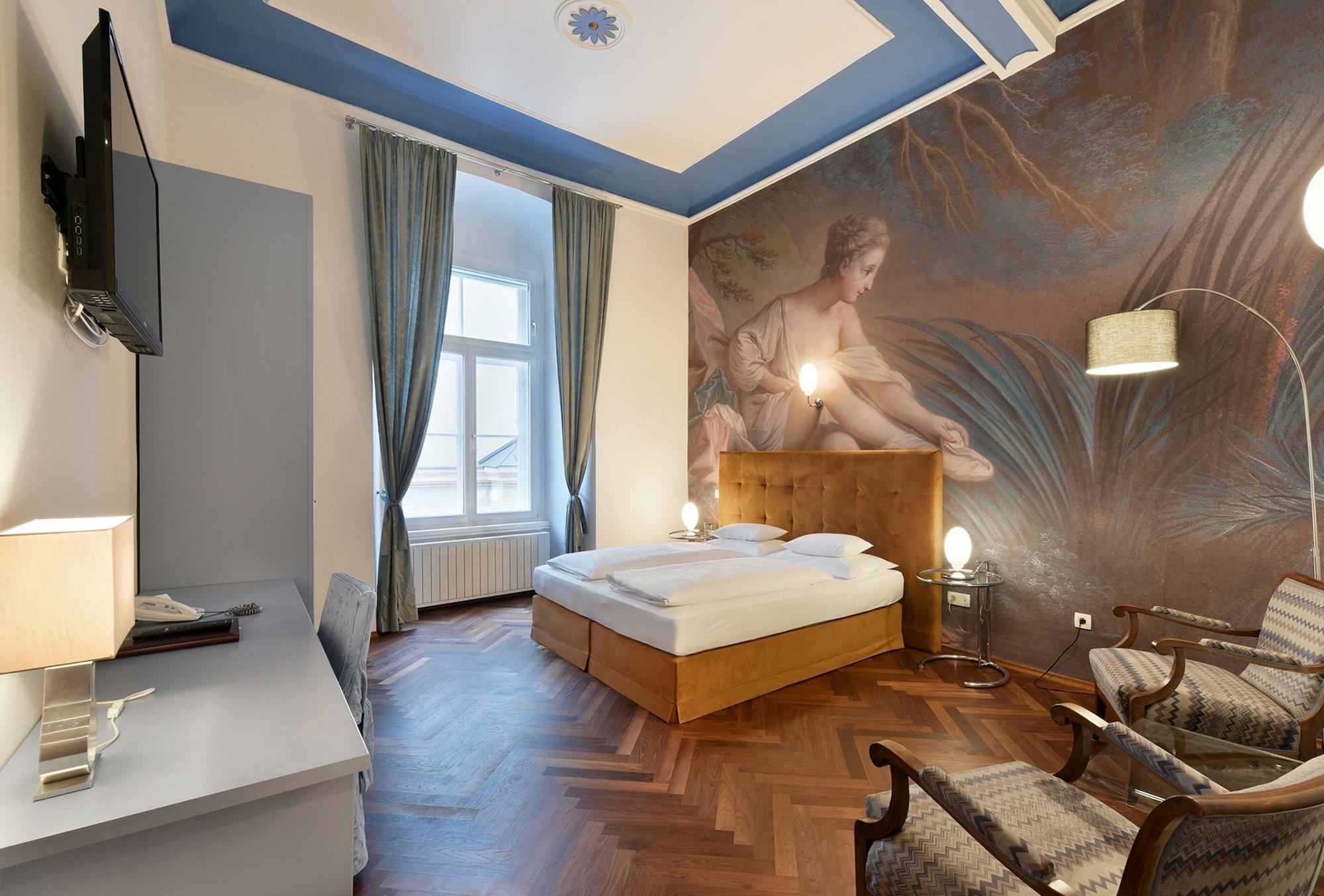 Boutique Hotel Dom - Rooms & Suites Грац Экстерьер фото